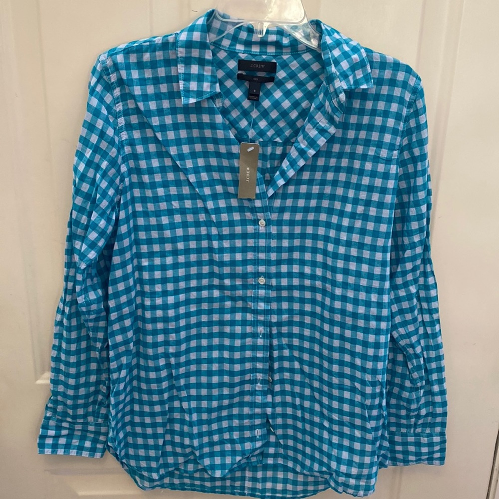 J Crew women’s gingham shirt. Size 8. BRAND NEW. NEVER WORN.